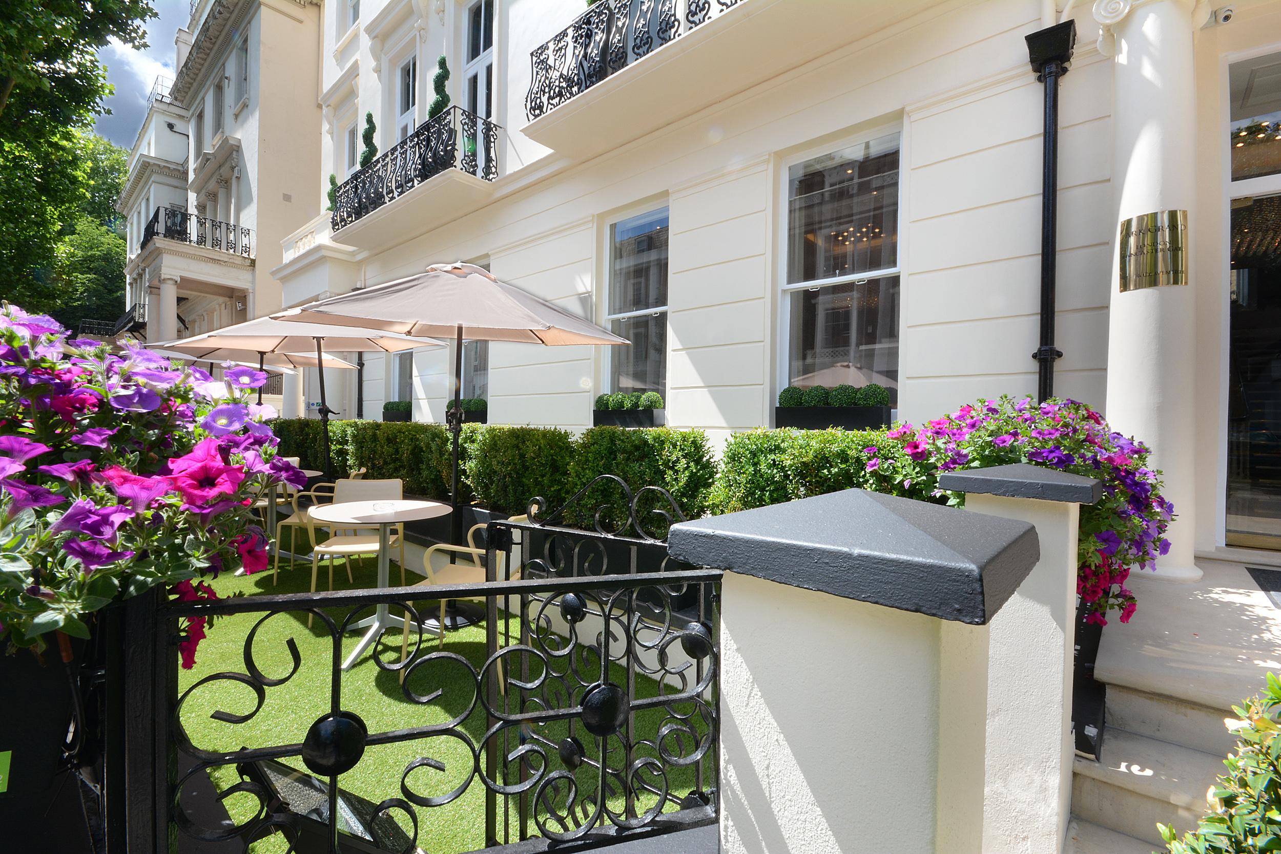ホテル パーク グランド ロンドン ランカスター ゲート エクステリア 写真 The garden at 100 Eaton Square