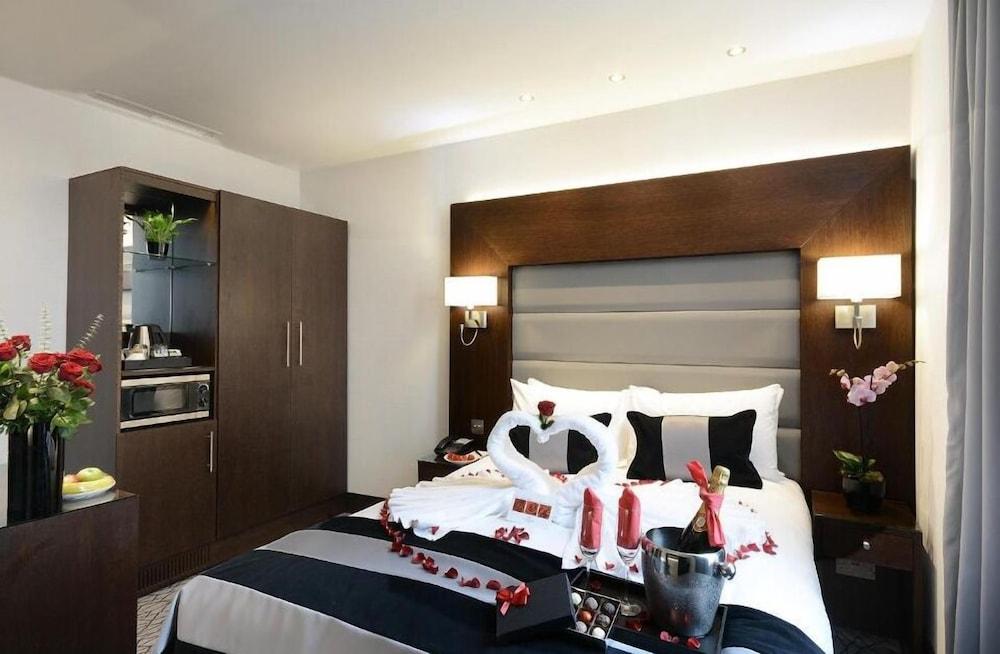 ホテル パーク グランド ロンドン ランカスター ゲート エクステリア 写真 A bedroom at the hotel